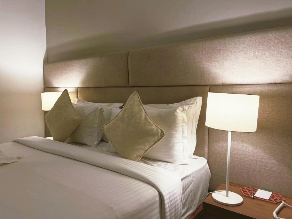 Hotel Tragopan Dimāpur Zewnętrze zdjęcie