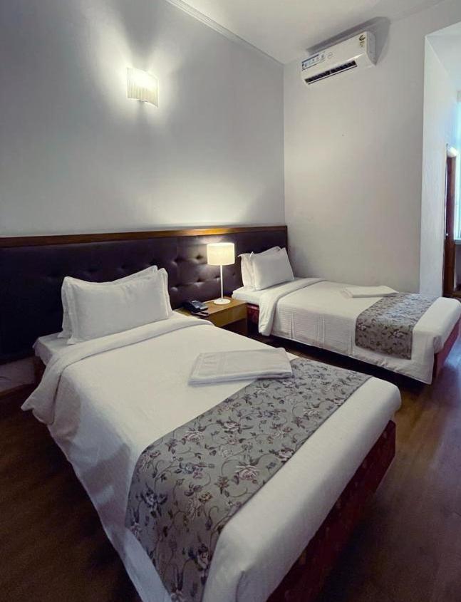 Hotel Tragopan Dimāpur Zewnętrze zdjęcie