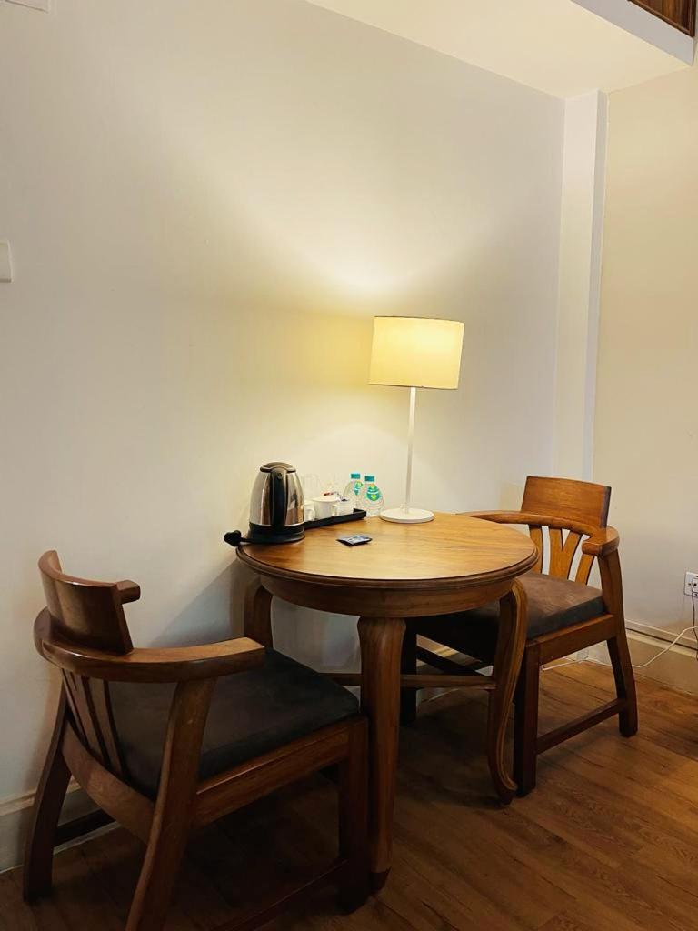 Hotel Tragopan Dimāpur Zewnętrze zdjęcie