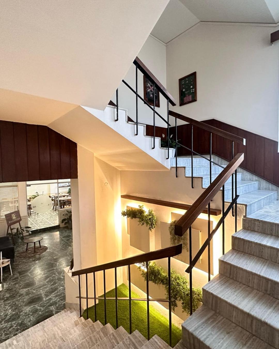 Hotel Tragopan Dimāpur Zewnętrze zdjęcie